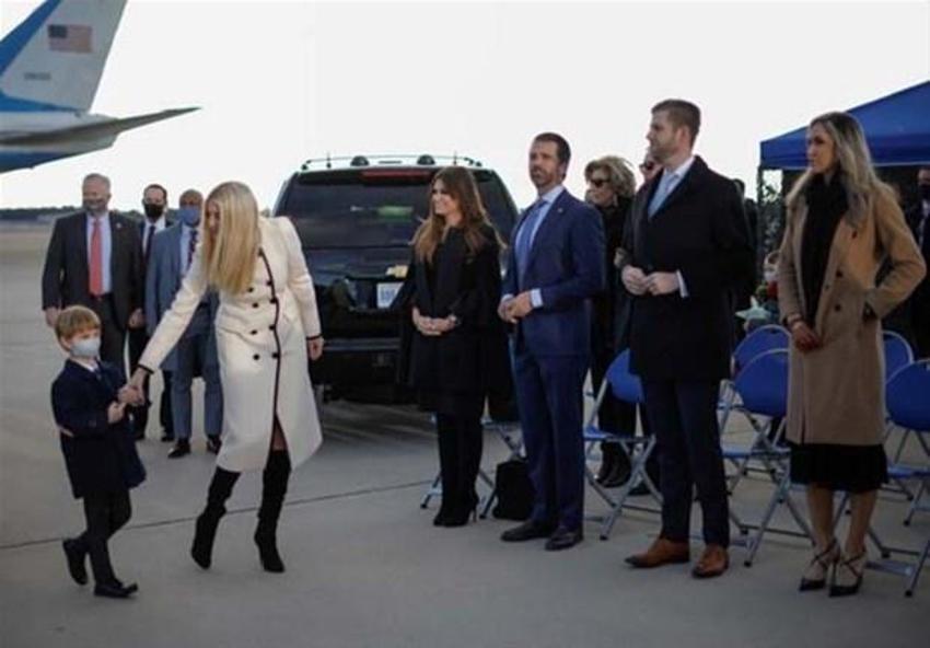Dünya saniye saniye izledi! Melania Trump damgasını vurdu Jill Biden ve Kamala Harris ise...