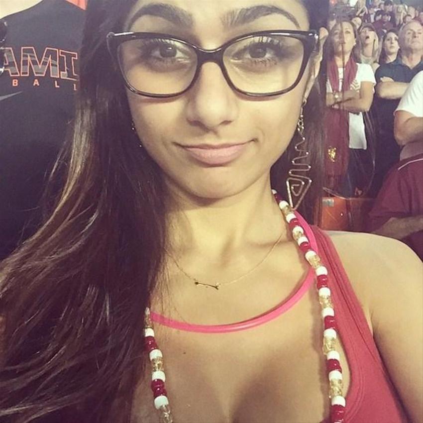 Mia Khalifa bunu ilk kez yapmıyor!