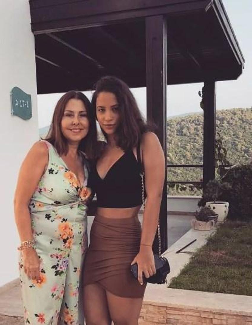 Nilüfer'in kızı Ayşe Nazlı genç kız oldu! İşte son hali...