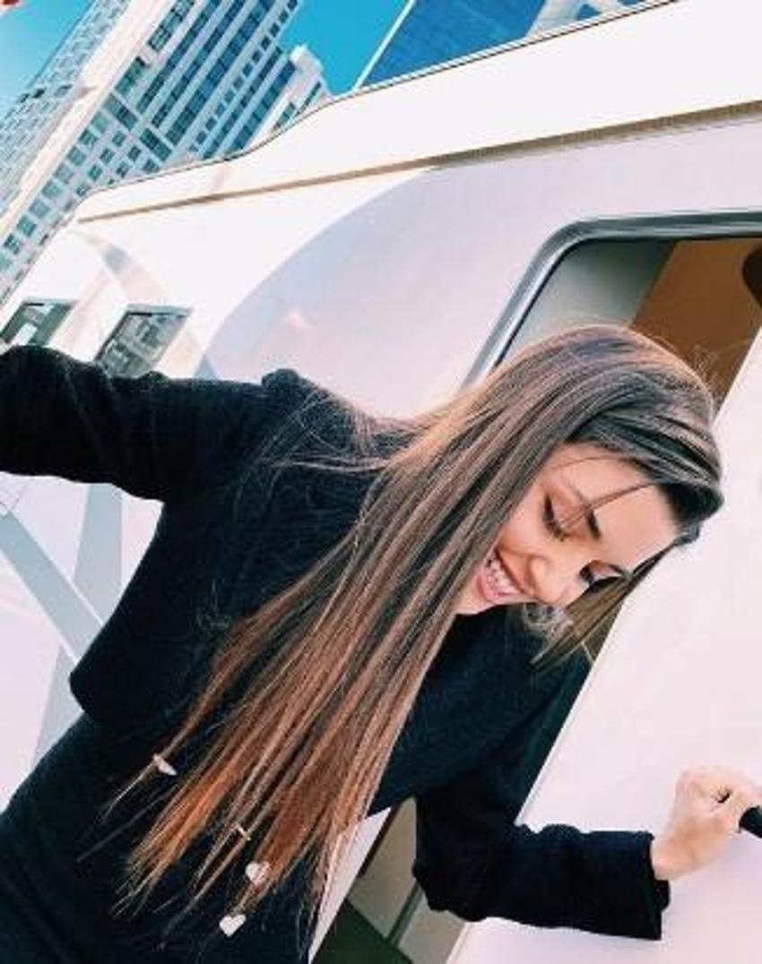 Hande Erçel'in ev hali olay yarattı!