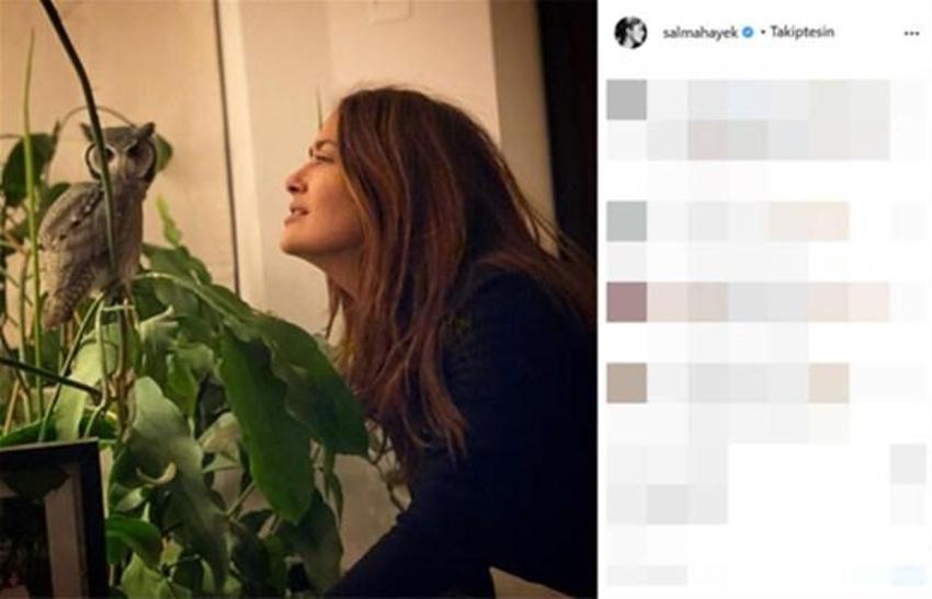 Salma Hayek yeni yılı bikinili pozuyla karşıladı!