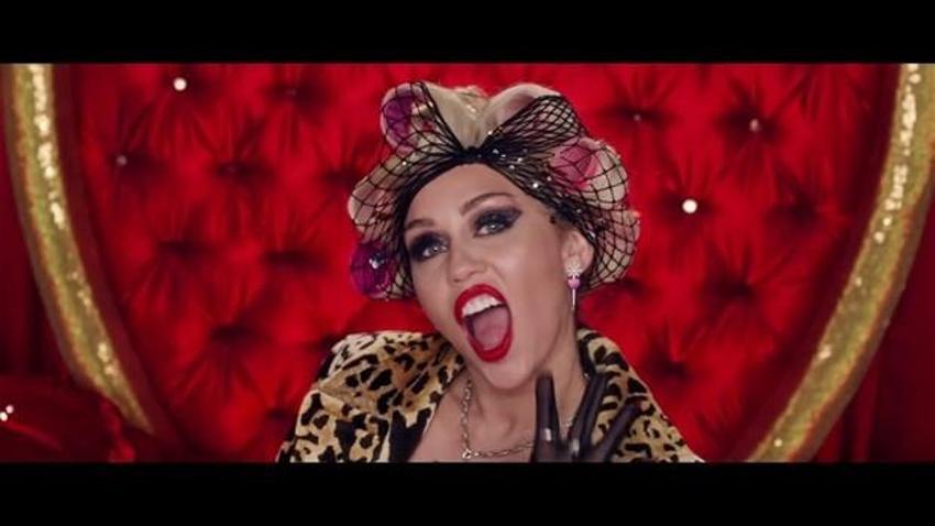 Miley Cyrus itirafıyla gündem oldu!