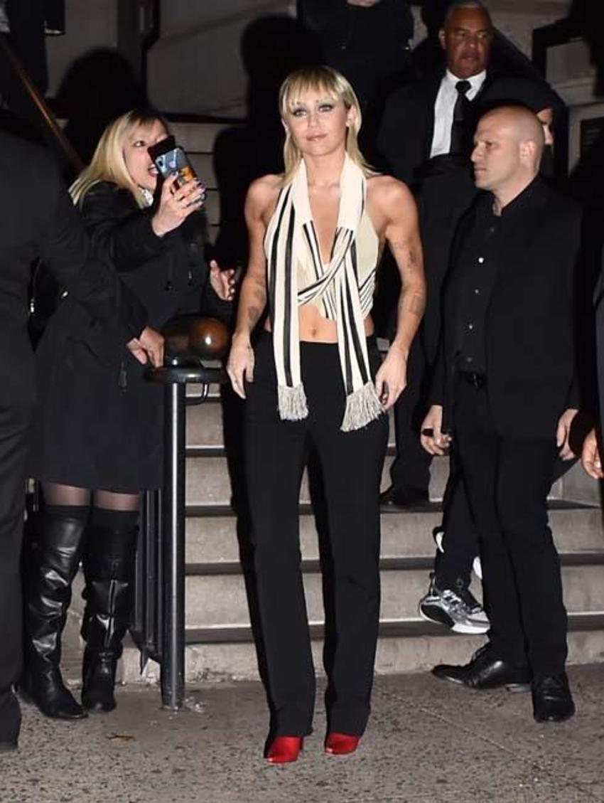 Miley Cyrus itirafıyla gündem oldu!
