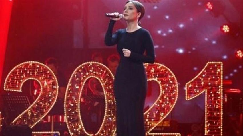 Ebru Gündeş'ten Nazlı Çelik'e bomba teklif!