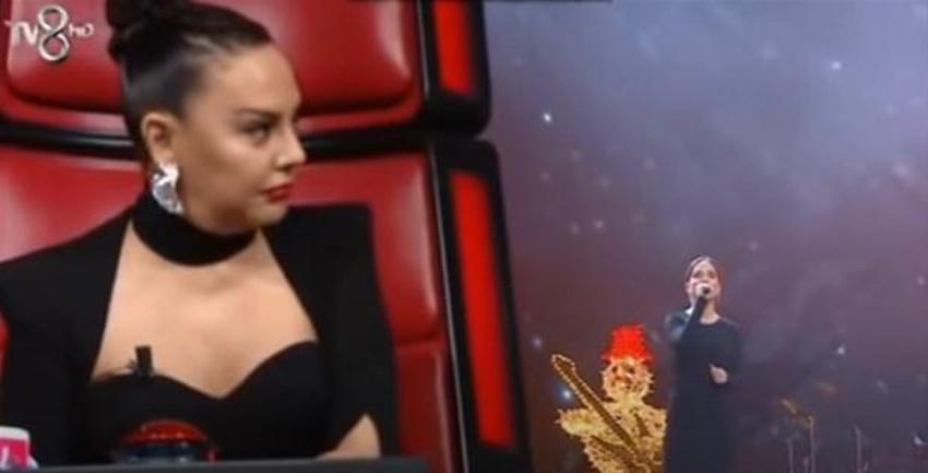Ebru Gündeş'ten Nazlı Çelik'e bomba teklif!
