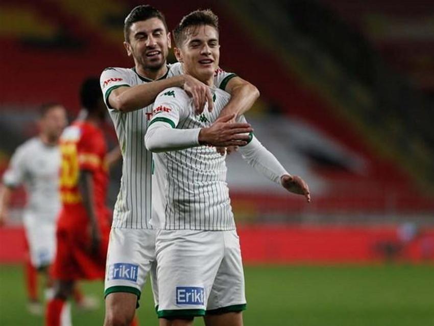 Batuhan Kör bombayı bizzat patlattı! Galatasaray ve Fenerbahçe derken sürpriz...
