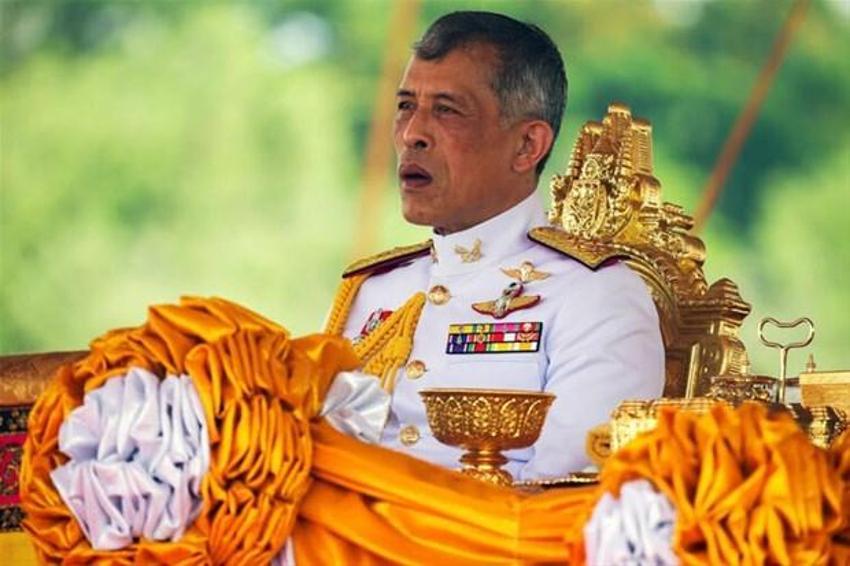 Tayland'da resmi metres skandalı! Binlerce çıplak fotoğraf...