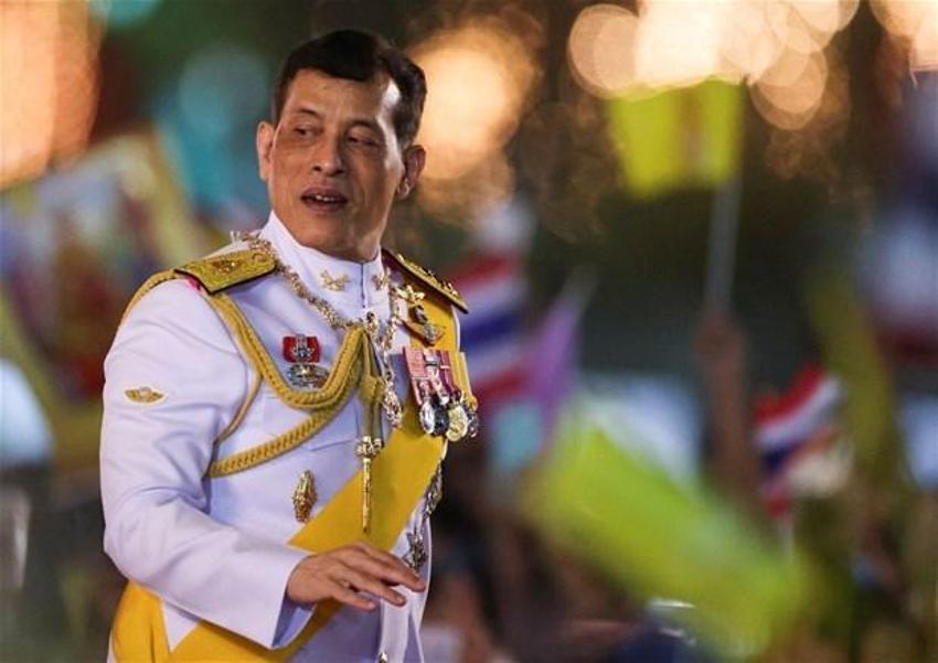 Tayland'da resmi metres skandalı! Binlerce çıplak fotoğraf...