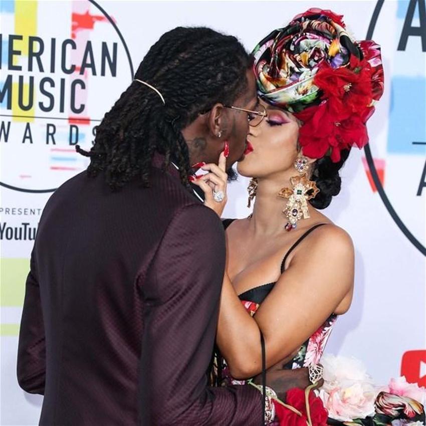 Cardi B'den kocasına özel video! 'Haydi bu gece açalım'