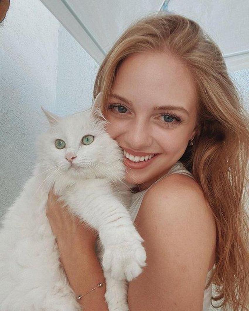 Bomba! İpek Filiz Yazıcı ile Ufuk Beydemir aşk mı yaşıyor?