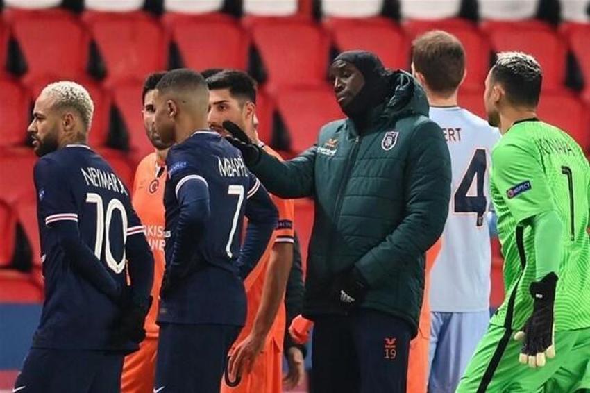 Bir 'Merseyside' derbisinde kendisine muz atılmıştı! Irkçı hakemi savundu