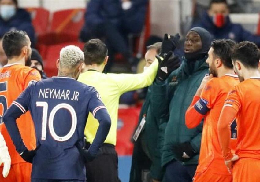 Paris'te ırkçılık skandalı! Tarihi Webo kararı...