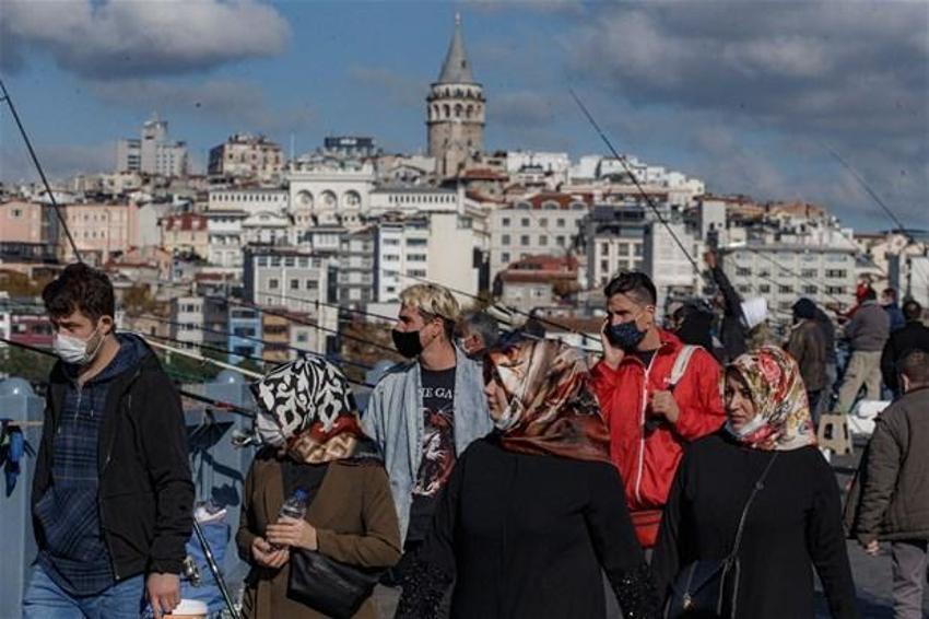 Koronavirüs vakalarında Anadolu hâlâ alarm veriyor! Yasak kararları sonrası ilk veriler...