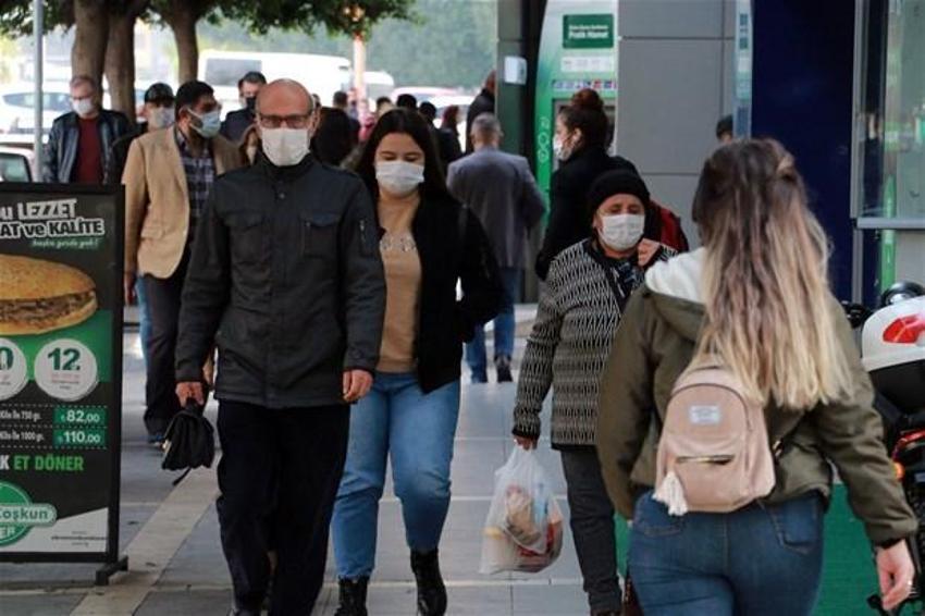 Koronavirüs vakalarında Anadolu hâlâ alarm veriyor! Yasak kararları sonrası ilk veriler...