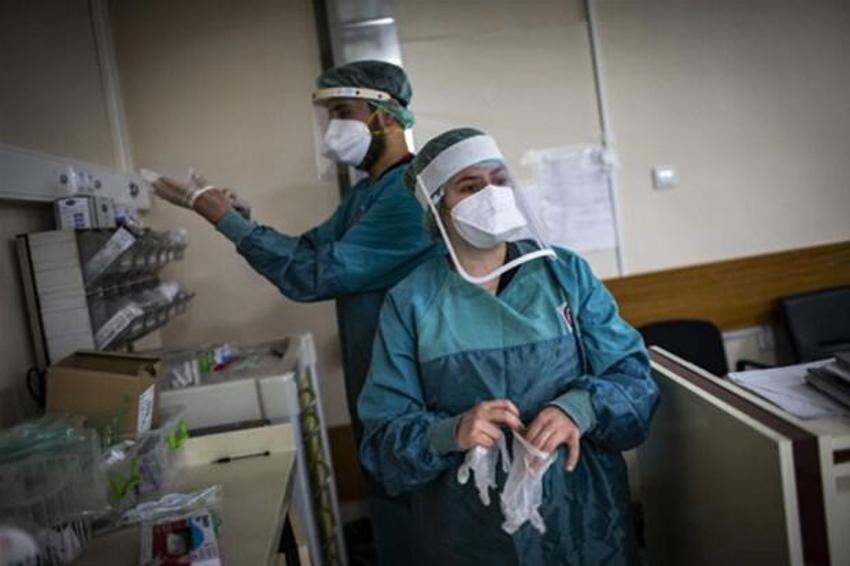 Koronavirüs haritası korku salıyor! Nüfusu 23 ilden fazla olan ilçede esnaf isyan etti...