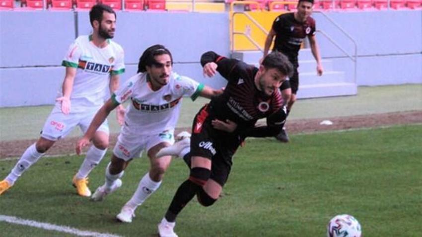 Günün maçında 3 gol 2 penaltı! Hem kendini yaktı hem takımını