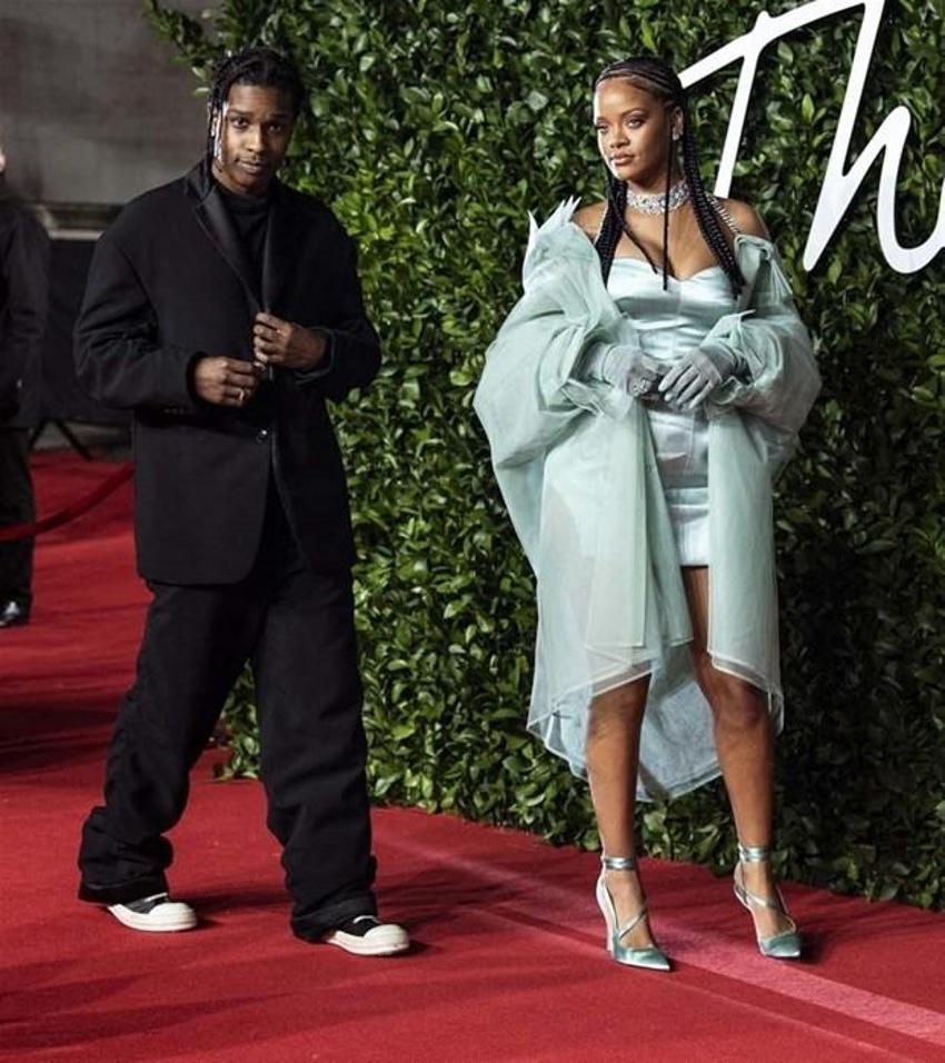 Rihanna ile ASAP Rocky'den ilk fotoğraf!