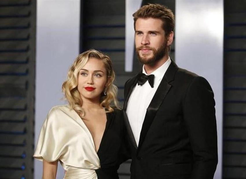 Ünlü şarkıcı Miley Cyrus cinsel hayatını ifşa etti