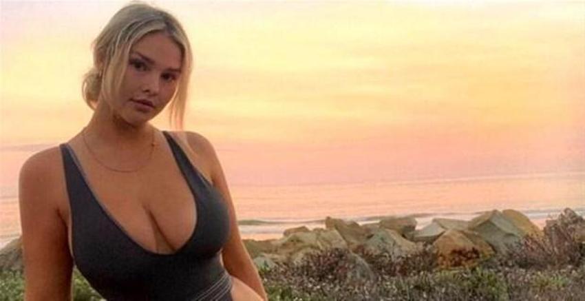 Ne yaptın Kinsey Wolanski! Yarı çıplak sahaya girmişti,şimdi...