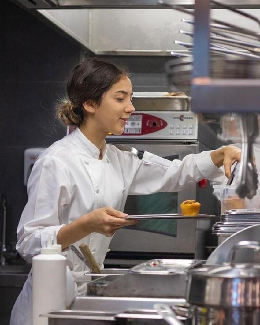 MasterChef Ayyüce'den aşk iddialarına yanıt!