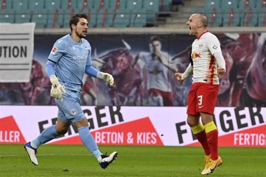 Leipzig'de Alexander Sörloth kabusu sürüyor! Max Kruse şov yaptı...