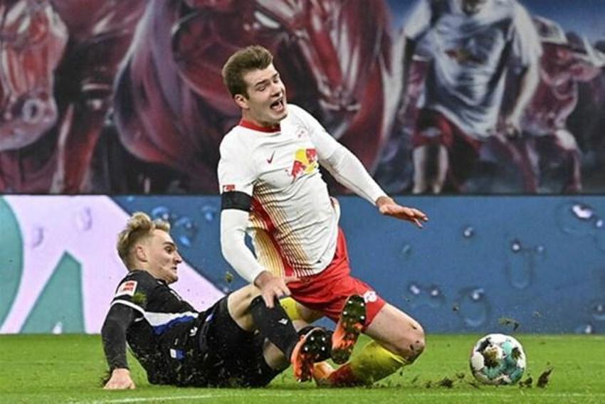 Leipzig'de Alexander Sörloth kabusu sürüyor! Max Kruse şov yaptı...