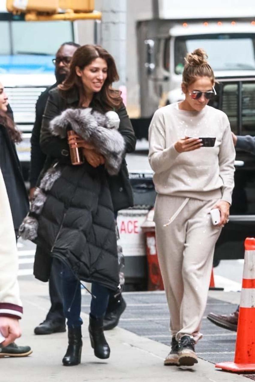 Elizabeth Hurley ablasıyla fotoğrafını paylaştı! 'Muhteşem ablam'