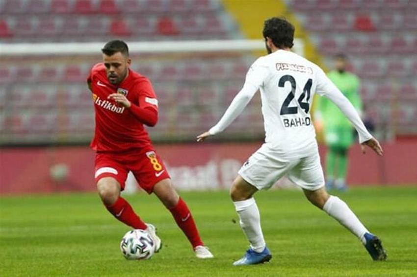 Türkiye Kupası'nda Batuhan Karadeniz çılgınlığı! Hat-trick yaptı ama...