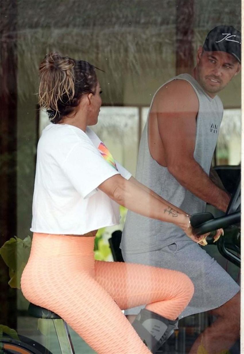 Katie Price yürümeyi unuttu