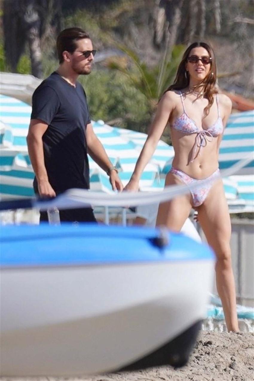 Scott Disick yeni sevgilisi Amelia Gray ile omuz omuza!