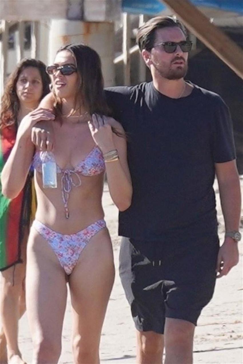 Scott Disick yeni sevgilisi Amelia Gray ile omuz omuza!