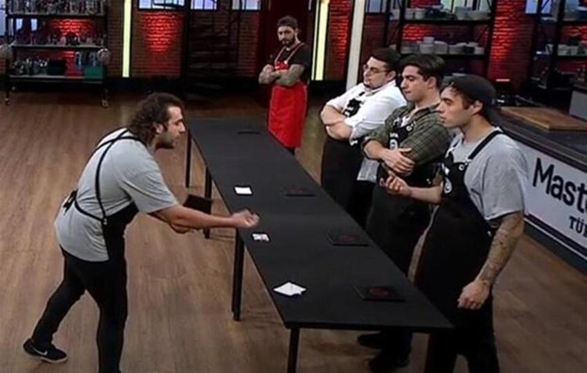 MasterChef'te tansiyon yükseldi! Emir ile Barbaros...