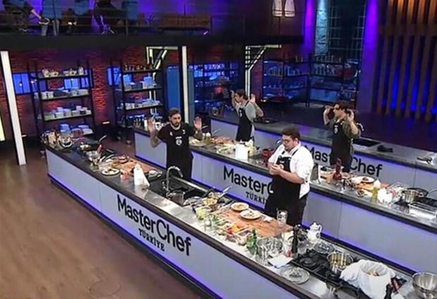 MasterChef'te tansiyon yükseldi! Emir ile Barbaros...