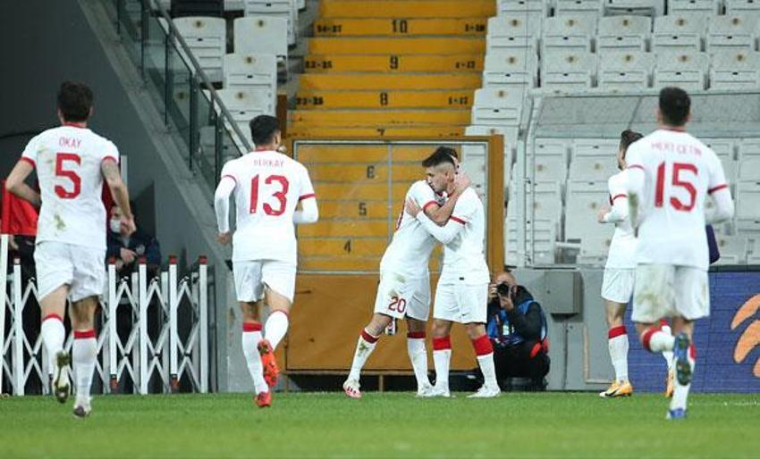 Milli maç sonrası Deniz Türüç olay oldu! 'Hasan Şaş...'