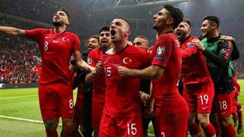 Tugay Kerimoğlu canlı yayında transfer bombasını patlattı