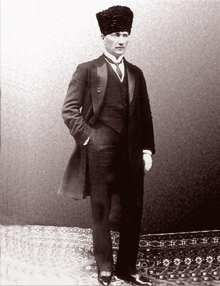 Atatürk'ün arşivlerden çıkan son fotoğrafları!