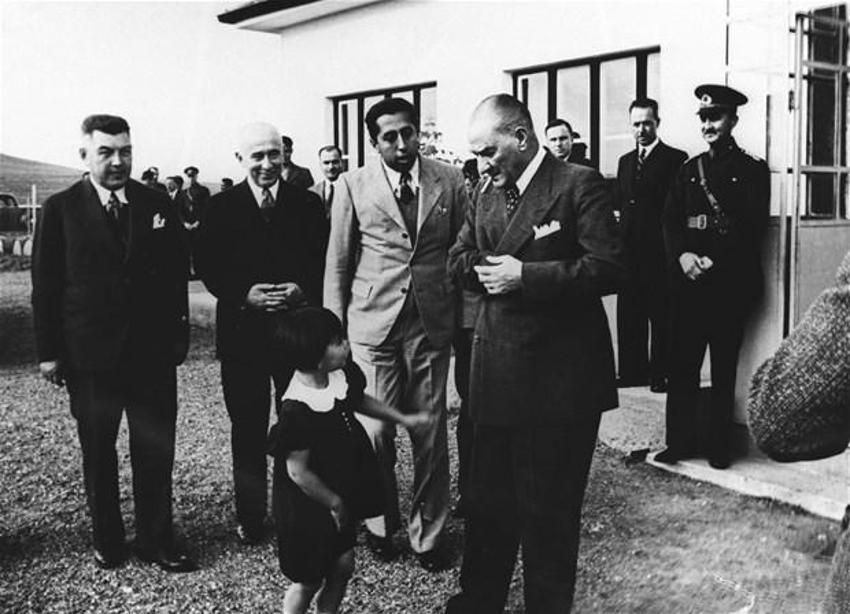 Atatürk'ün arşivlerden çıkan son fotoğrafları!