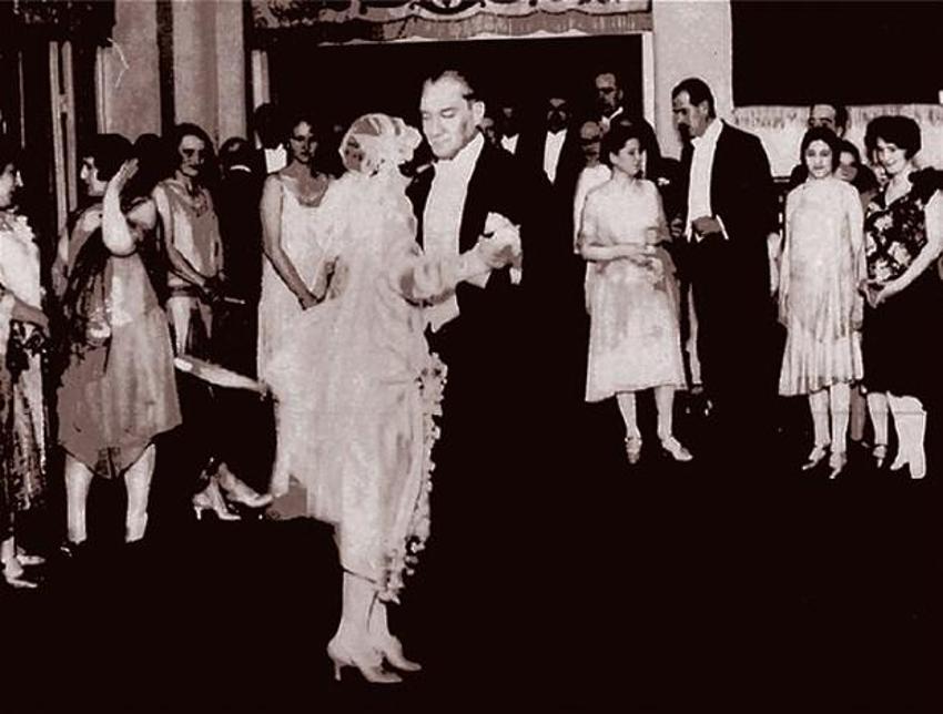 Atatürk'ün arşivlerden çıkan son fotoğrafları!