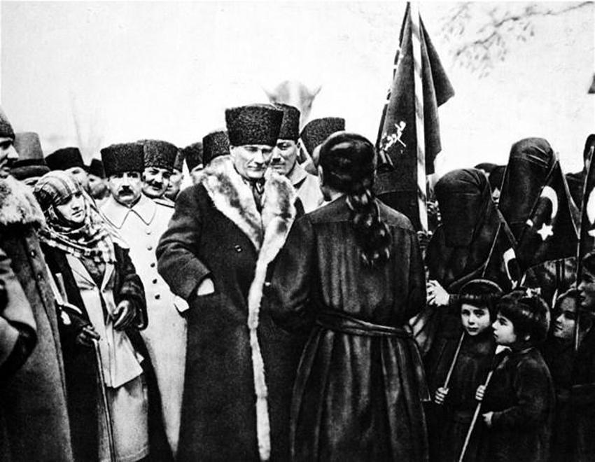 Atatürk'ün arşivlerden çıkan son fotoğrafları!