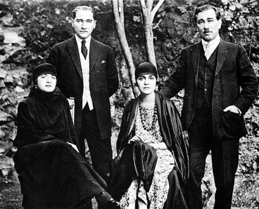 Atatürk'ün arşivlerden çıkan son fotoğrafları!
