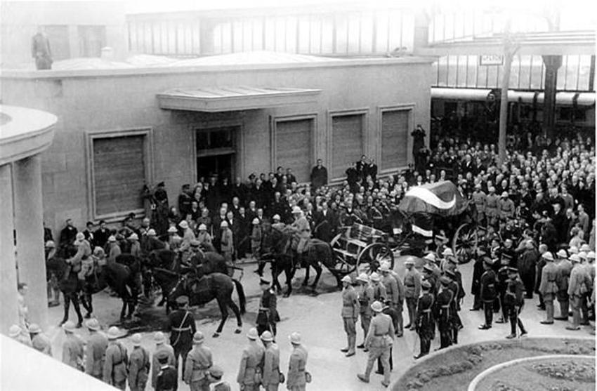 Atatürk'ün arşivlerden çıkan son fotoğrafları!