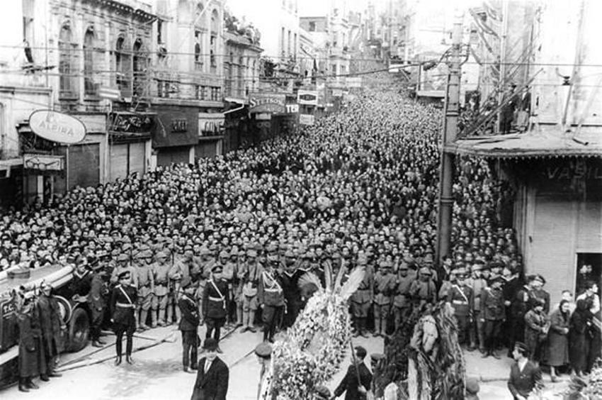 Atatürk'ün arşivlerden çıkan son fotoğrafları!