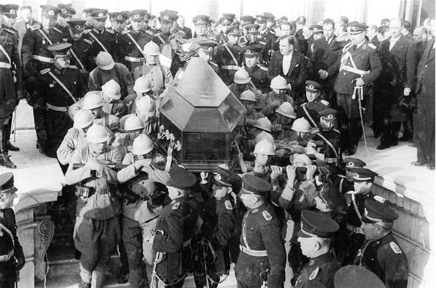 Atatürk'ün arşivlerden çıkan son fotoğrafları!