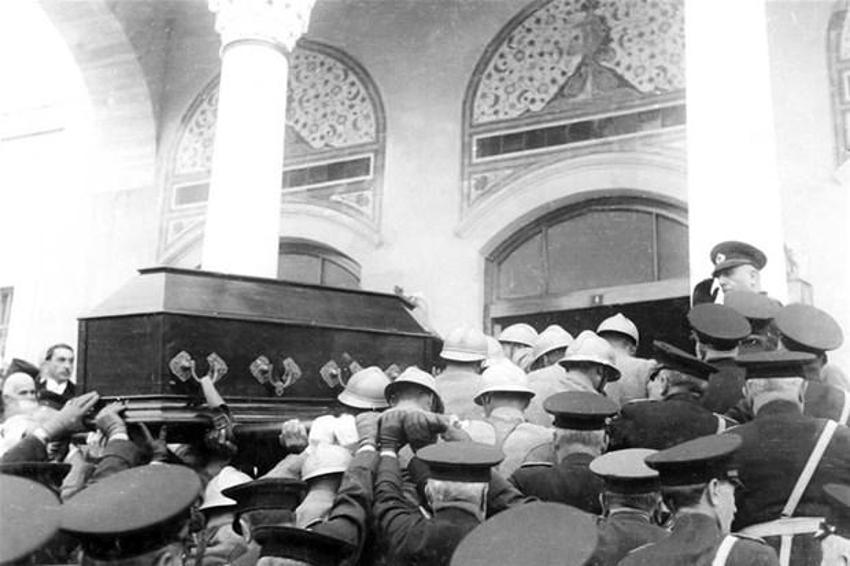 Atatürk'ün arşivlerden çıkan son fotoğrafları!