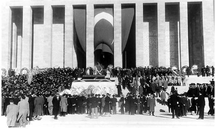 Atatürk'ün arşivlerden çıkan son fotoğrafları!