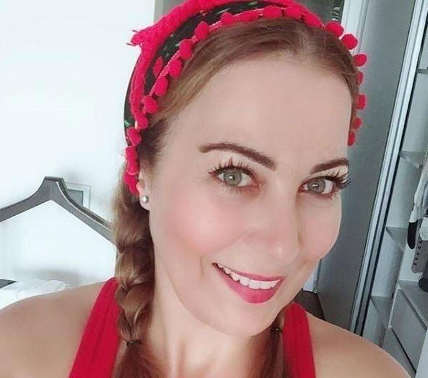 Demet Evgar hayranlarını şok etti! Yıllar önceki görüntüsü ortaya çıktı...