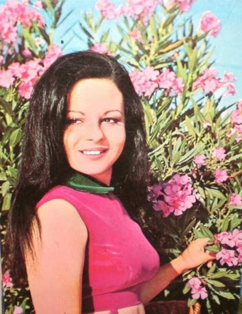 Demet Evgar hayranlarını şok etti! Yıllar önceki görüntüsü ortaya çıktı...