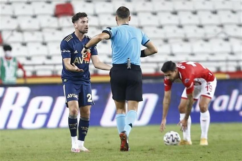 Saha içi karıştı Volkan Ballı zor zaptetti! 10 dakika olmuştu gireli