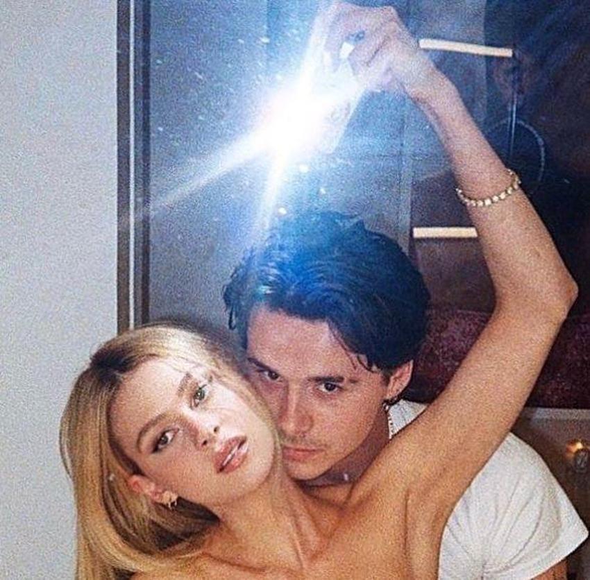 Brooklyn Beckham nişanlısıyla küvet pozlarını paylaştı: Sabırsızlanıyorum