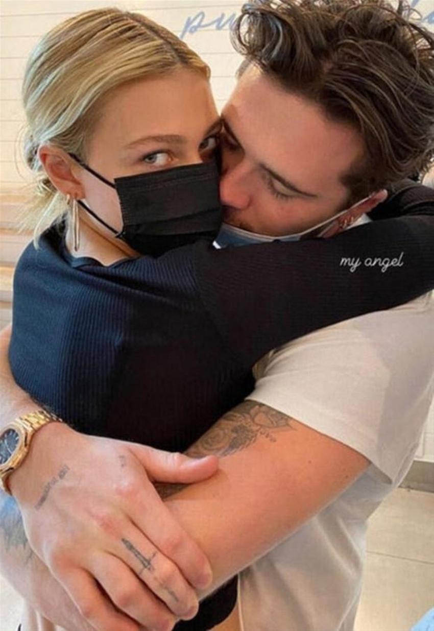 Brooklyn Beckham nişanlısıyla küvet pozlarını paylaştı: Sabırsızlanıyorum
